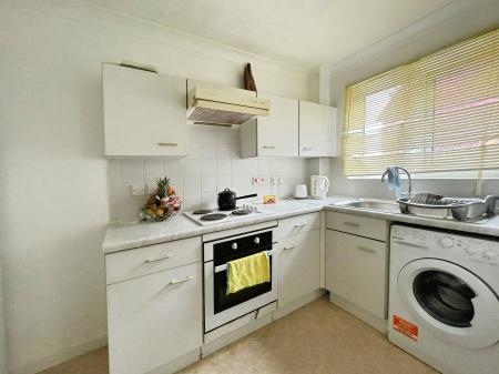 1 bedroom Cluster house for sale in Sullivan Crescent, Milton Keynes, MK7