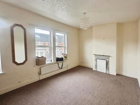3 bedroom Terraced House for sale in Salisbury Street, Bedford, MK41