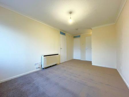 1 bedroom Maisonette to let in Alburgh Close, Bedford, MK42