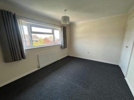 3 bedroom Semi-detached house for sale in Brickhill Drive, Bedford, MK41