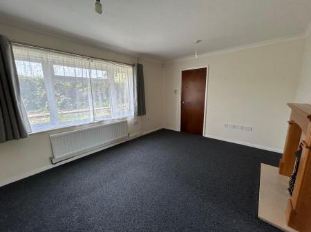 3 bedroom Semi-detached house for sale in Brickhill Drive, Bedford, MK41