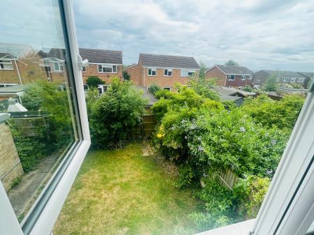 3 bedroom Semi-detached house for sale in Brickhill Drive, Bedford, MK41