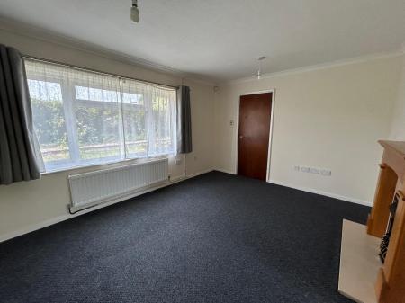 3 bedroom Semi-detached house for sale in Brickhill Drive, Bedford, MK41