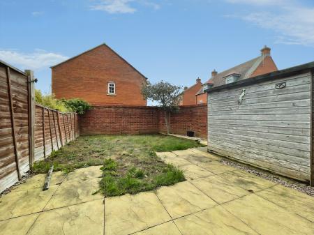 3 bedroom Semi-detached house to let in Cantley Road, Great Denham, MK40