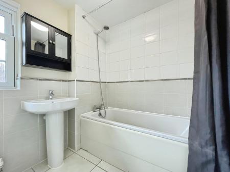 3 bedroom Semi-detached house to let in Cantley Road, Great Denham, MK40