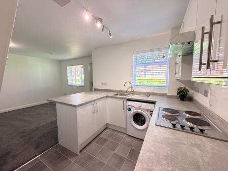 1 bedroom Terraced House for sale in Lynmouth Crescent, Milton Keynes