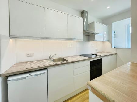 2 bedroom Maisonette to let in Tavistock Street, Bedford, MK40
