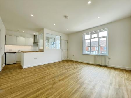 2 bedroom Maisonette to let in Tavistock Street, Bedford, MK40