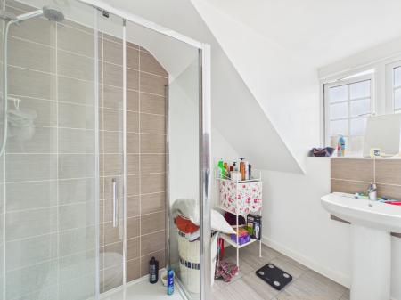 3 bedroom Terraced House for sale in Wilkinson Road, Bedford, MK42