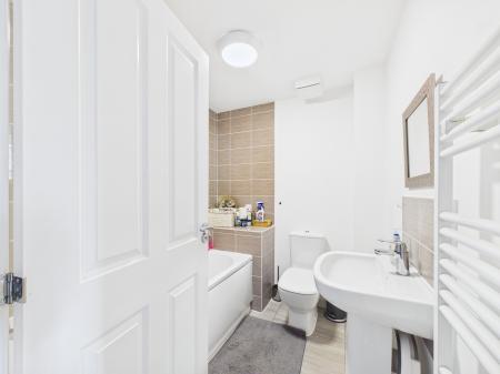 3 bedroom Terraced House for sale in Wilkinson Road, Bedford, MK42