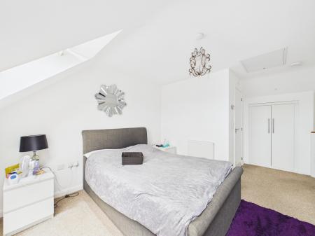 3 bedroom Terraced House for sale in Wilkinson Road, Bedford, MK42