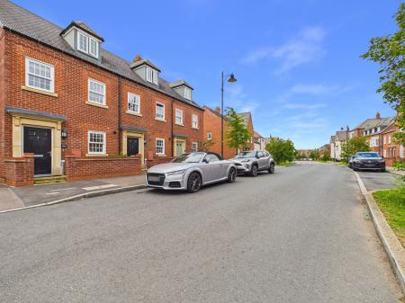 3 bedroom Terraced House for sale in Wilkinson Road, Bedford, MK42