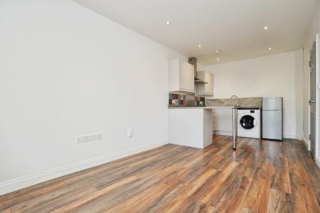 1 bedroom Flat to let in Kingsway, Bedford, MK42