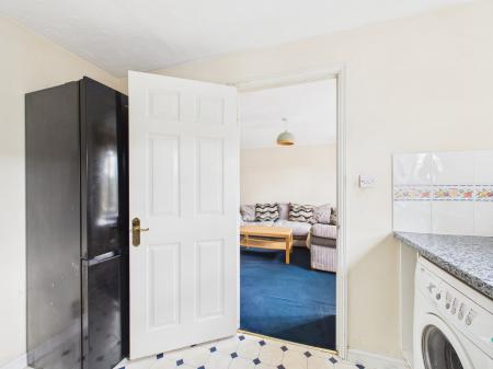 2 bedroom Flat to let in Acorn Way, Bedford, MK42