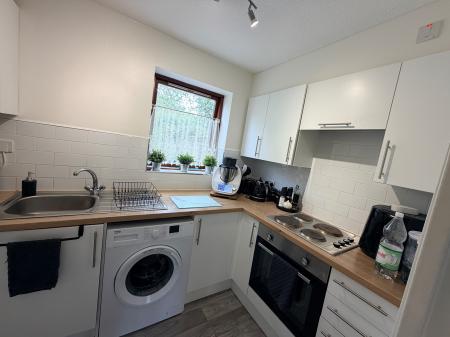 2 bedroom Terraced House for sale in Faraday Drive, MK5