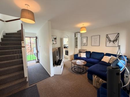 2 bedroom Terraced House for sale in Faraday Drive, MK5