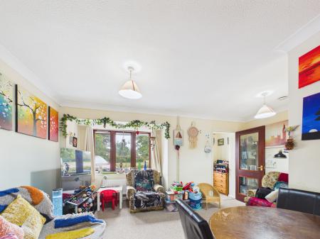 2 bedroom Terraced House for sale in Faraday Drive, MK5, Milton Keynes