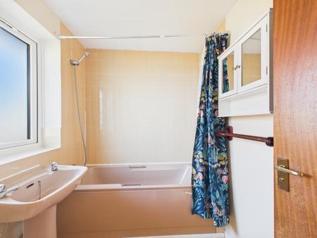 2 bedroom Terraced House for sale in Faraday Drive, MK5, Milton Keynes