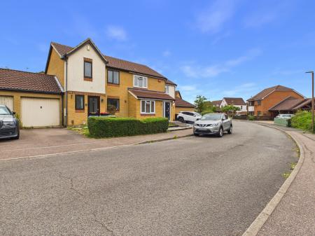 3 bedroom Semi-detached house for sale in Tallis Lane, Milton Keynes, MK7