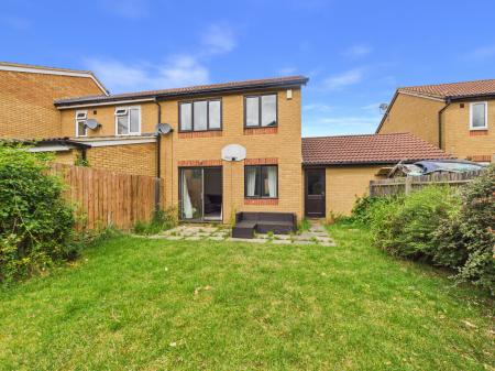 3 bedroom Semi-detached house for sale in Tallis Lane, Milton Keynes, MK7