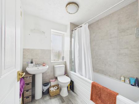 3 bedroom Semi-detached house for sale in Tallis Lane, Milton Keynes, MK7