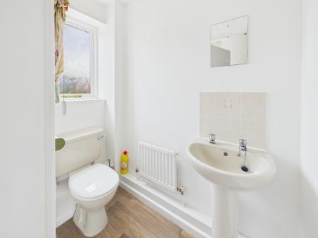 3 bedroom Semi-detached house for sale in Tallis Lane, Milton Keynes, MK7