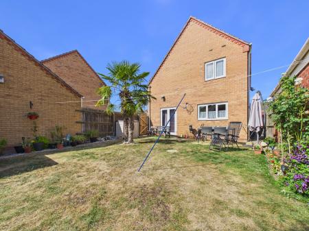 4 bedroom Detached house for sale in Sunderland Place, Bedford
