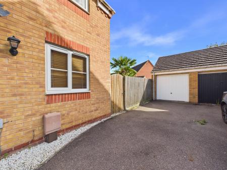 4 bedroom Detached house for sale in Sunderland Place, Bedford