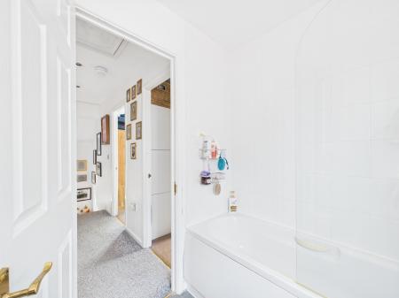 4 bedroom Detached house for sale in Sunderland Place, Bedford