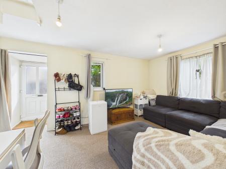 1 bedroom Semi-detached house for sale in Milecastle, Bancroft, MK13