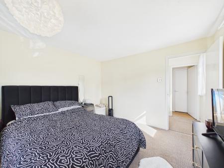 1 bedroom Semi-detached house for sale in Milecastle, Bancroft, MK13