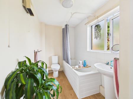1 bedroom Semi-detached house for sale in Milecastle, Bancroft, MK13