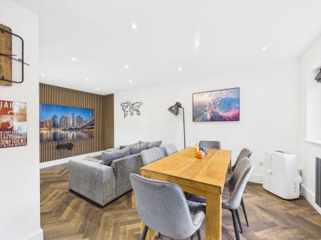 4 bedroom Semi-detached house for sale in Ashmead Road, Bedford, MK41 7