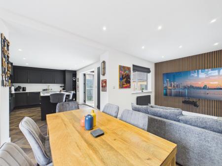 4 bedroom Semi-detached house for sale in Ashmead Road, Bedford, MK41 7