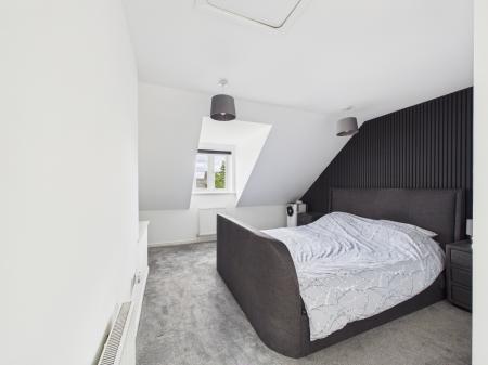 4 bedroom Semi-detached house for sale in Ashmead Road, Bedford, MK41 7