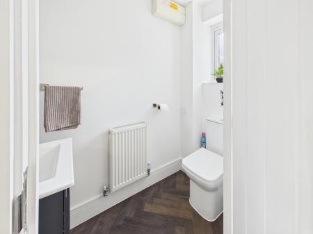 4 bedroom Semi-detached house for sale in Ashmead Road, Bedford, MK41 7