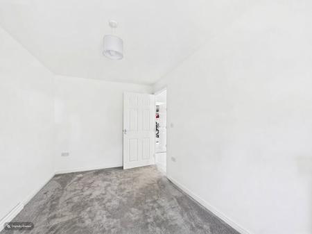 4 bedroom Semi-detached house for sale in Ashmead Road, Bedford, MK41 7