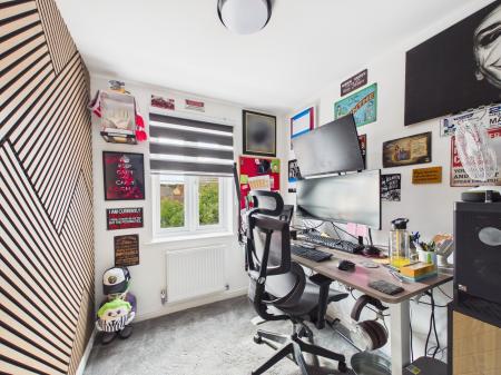4 bedroom Semi-detached house for sale in Ashmead Road, Bedford, MK41 7