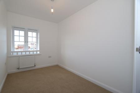 2 bedroom Flat to let in Danegeld Avenue, Great Denham, MK40