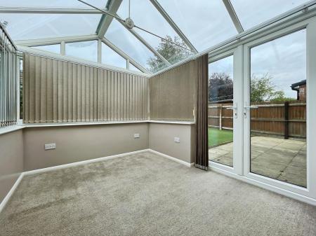 4 bedroom Detached house to let in Shorts Avenue, Shortstown, MK42