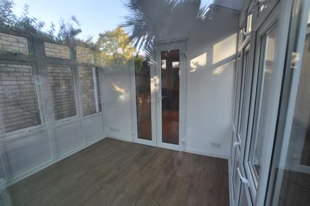 2 bedroom Cottage to let in Lawrence Road, Biggleswade, SG18