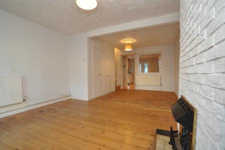 2 bedroom Cottage to let in Lawrence Road, Biggleswade, SG18
