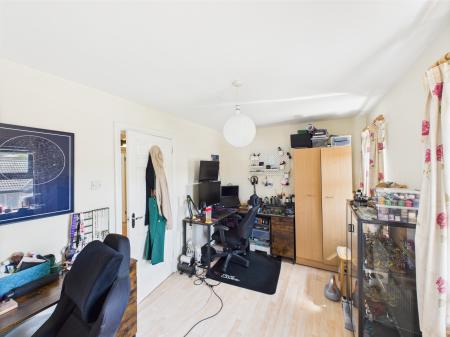 2 bedroom Flat for sale in Annadale Crescent, Belfast, BT7