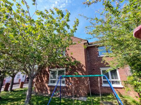 2 bedroom Flat for sale in Annadale Crescent, Belfast, BT7