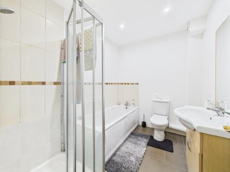 3 bedroom Apartment for sale in Ash Grove, Milltown Hill,, Shawsbridge, Belfast, BT8