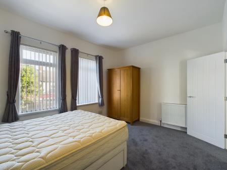 2 bedroom End of terrace house for sale in Donegall Road, Belfast, BT12
