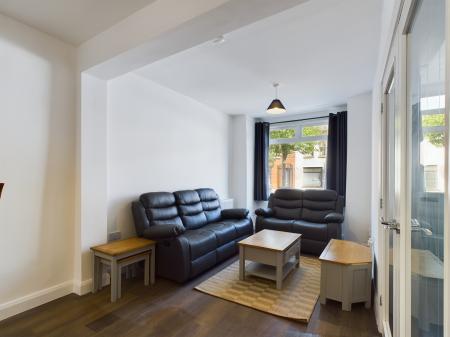 2 bedroom End of terrace house for sale in Donegall Road, Belfast, BT12