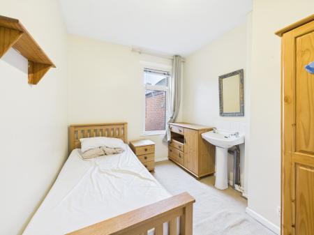 3 bedroom Terraced House for sale in Farnham Street, Belfast, BT7