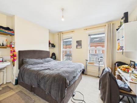 3 bedroom Terraced House for sale in Farnham Street, Belfast, BT7