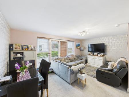 3 bedroom Town house for sale in Hillsborough Road, Carryduff, BT8